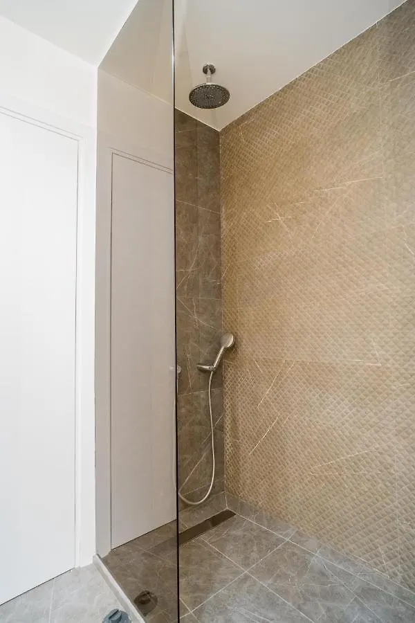 Designer Apartment In Aviatiei Tower Bucharest